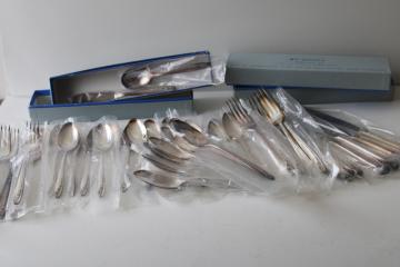 Wm Rogers International silver plate flatware 1950s vintage mint in box set Queen Mary Starlight
