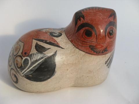 Zuni Indian style Mexican pottery cat, vintage Mexico souvenir