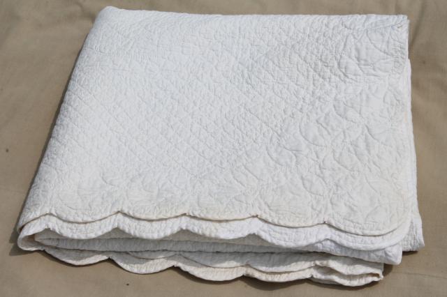all white wholecloth quilt, vintage quilted cotton bedspread bed cover