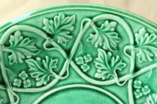 antique Etruscan majolica pottery compote dessert stand, green vines love conquers all motif