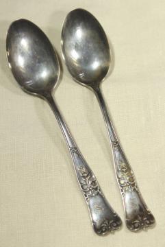 Old cutlery Antique Victorian silver plated jam spoon Silverware Engraved floral bowl Bone handle