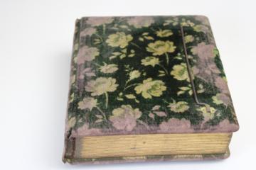 antique Victorian photo album for cabinet cards, emerald green velvet plush w/ roses floral