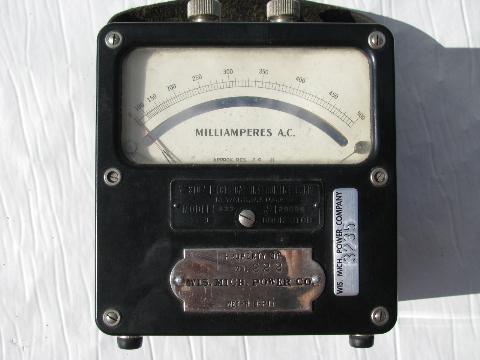 antique Weston electric bakelite ammeter w/leather case