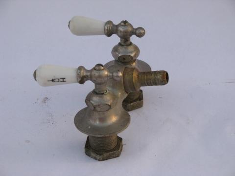 antique claw foot bath tub vintage faucet w/porcelain teardrop taps