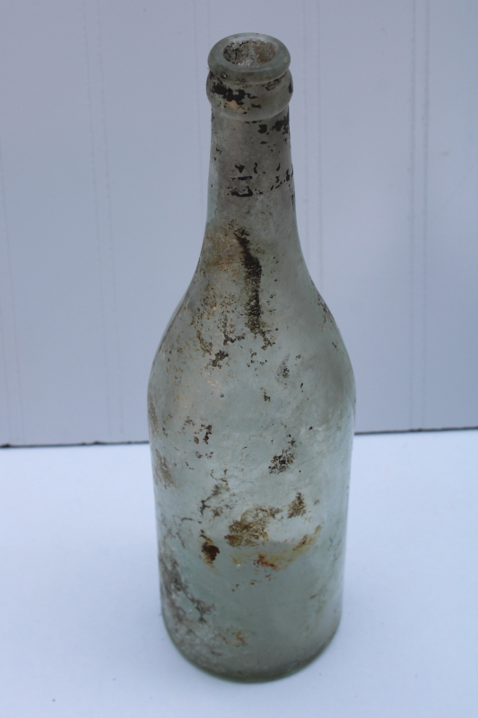 antique embossed glass bottle Castalia Bottling Works Wauwatosa Wisconsin turn of the century vintage