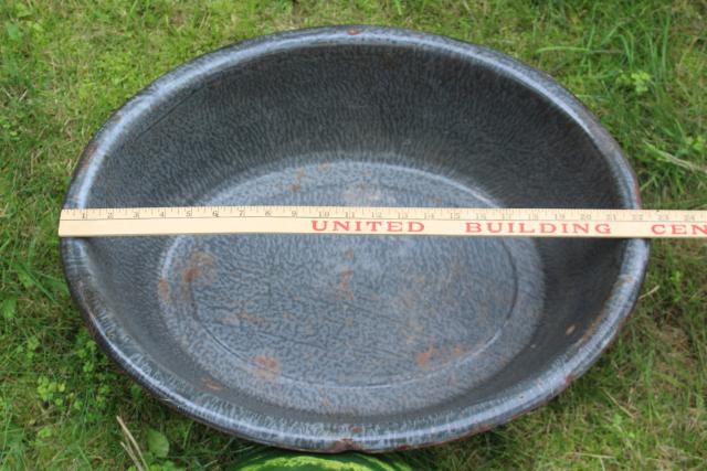 antique enamelware bathtub or foot bath, grey spatter graniteware enamel huge dish wash pan