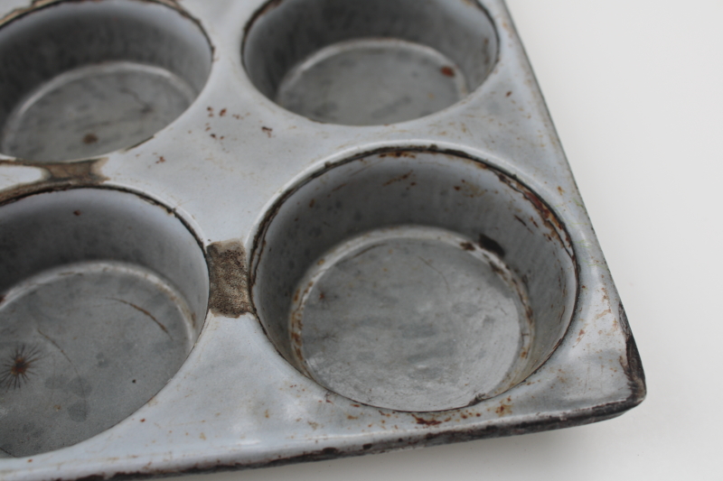 antique grey graniteware enamel baking pan, cowboy chuck wagon vintage corn muffin pan