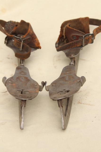 antique ice skates w/ leather straps, marked Union Hardware early 1900s vintage 