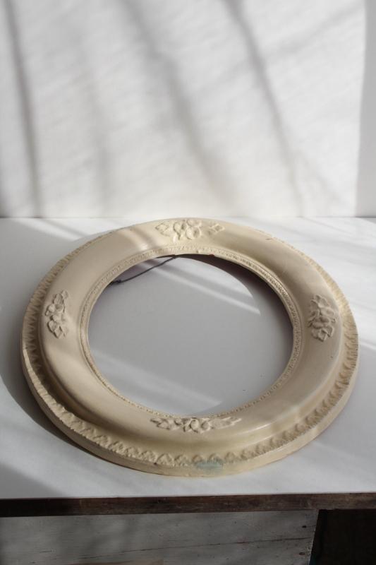 antique oval frame w/ chippy old creamy white paint, farmhouse vintage shabby cottage chic