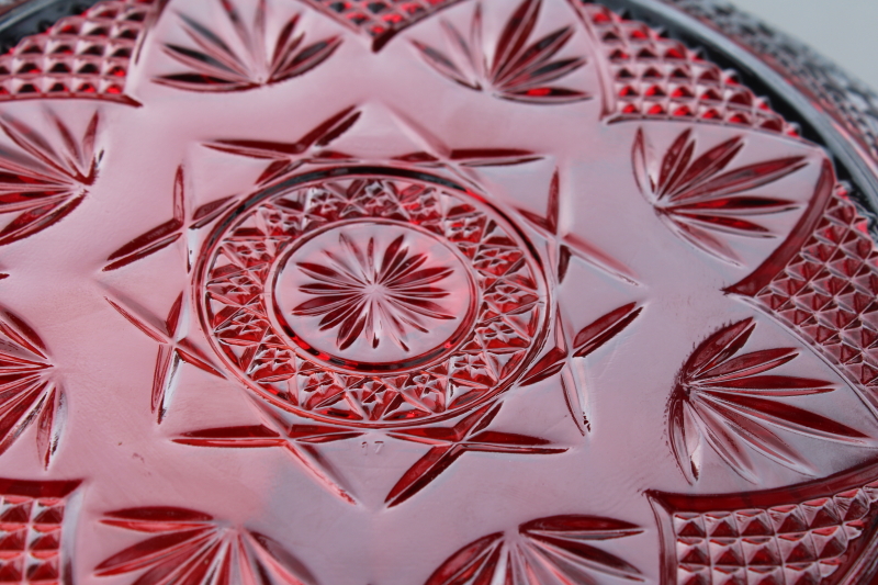 antique ruby red pattern Cristal dArques Arcoroc dinner plates never used set of 4