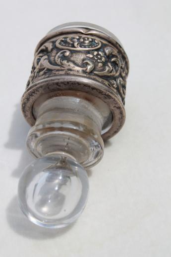 antique sterling silver vinaigrette for smelling salts, glass perfume or scent bottle