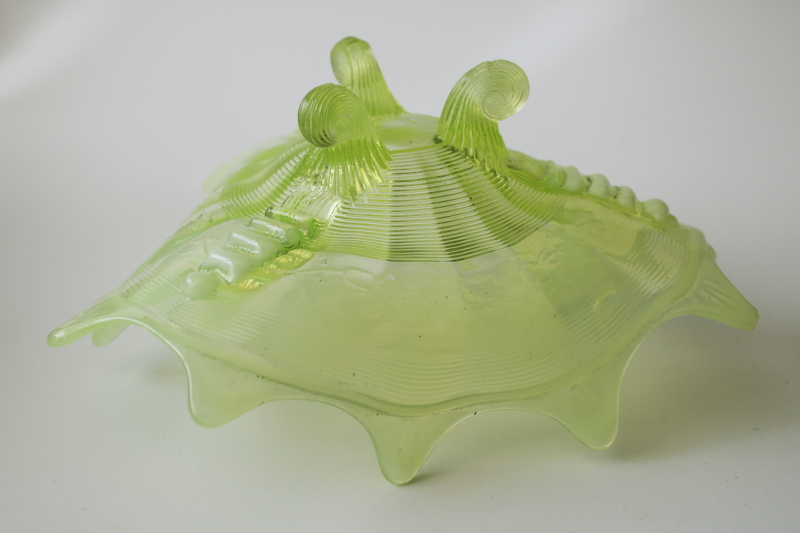 Antique Vaseline Opalescent Uranium Glow Glass Candy Dish Northwood Klondike Three Toed Bowl