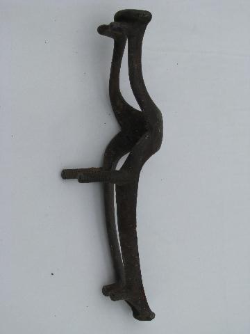 antique vintage iron horse drawn driving buggy whip socket
