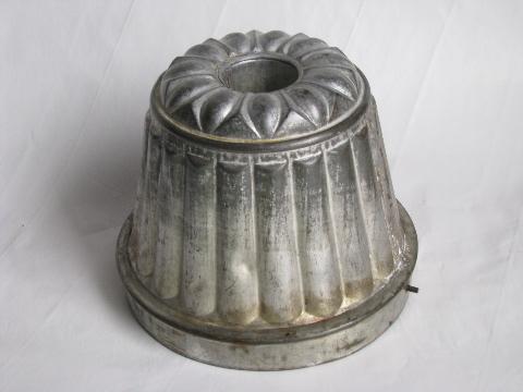 antique vintage tin pudding mold w/ cover #2, for steamed plum puddings