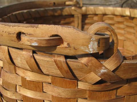 antique wood splint gathering basket w/ handle, old harvest basket