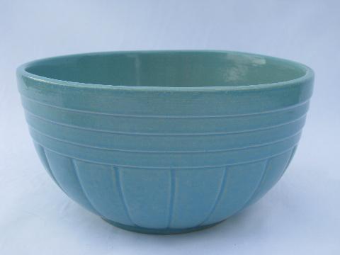 aqua blue country stoneware nest of kitchen mixing bowls, Robinson-Ransbottom pottery, Roseville O