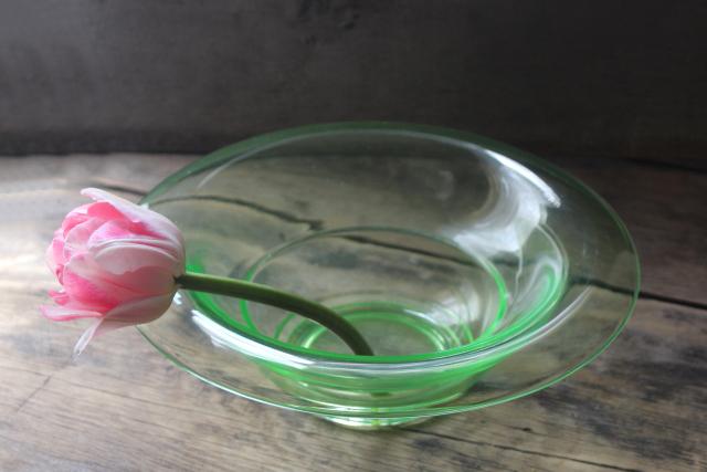 art deco vintage uranium glass flower bowl, 1930s green depression glassware