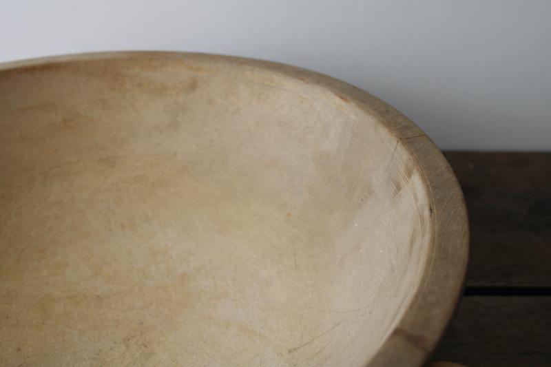 big old wood dough bowl, vintage Munising wood bowl w/ primitive worn patina