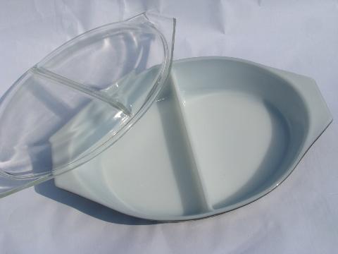 black & white snowflake vintage Pyrex divided casserole dish w/glass lid