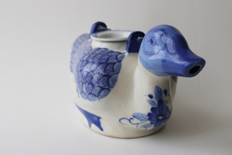 blue  white chinoiserie porcelain, vintage China teapot w/ duck shape