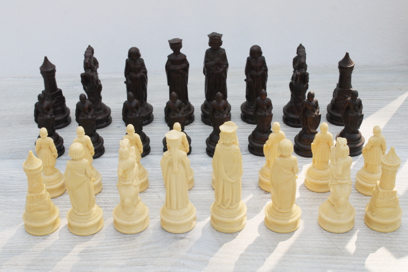 complete vintage chess set, ANRI ES Lowe medieval King Arthur, carved wood look plastic
