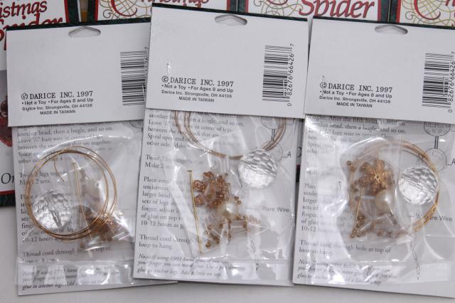 craft kits lot Christmas Spiders ornaments & spider & black cat Halloween decorations