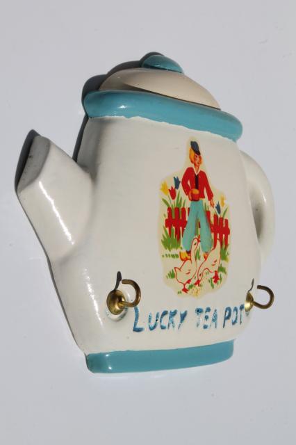 cute Lucky Teapot vintage chalkware wall plaque potholder rack & crochet potholders