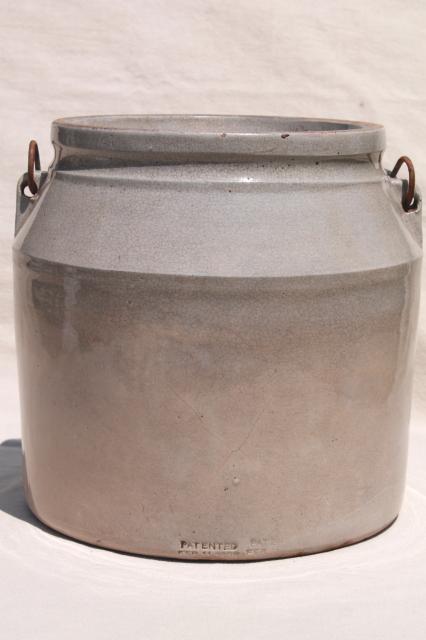 dated 1890s vintage crock, antique stoneware jar w/ wire bail wood handle