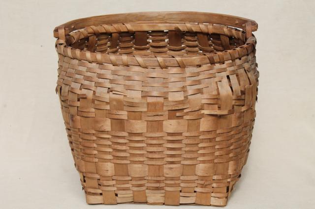 early 1900s vintage Winnebago Indian basket, old antique woven ash wood handle basket