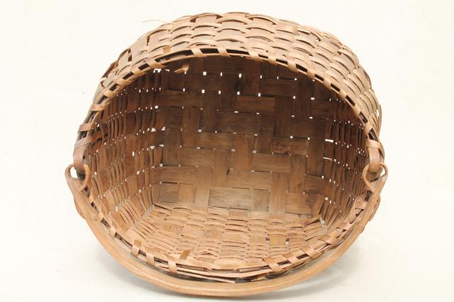 early 1900s vintage Winnebago Indian basket, old antique woven ash wood handle basket