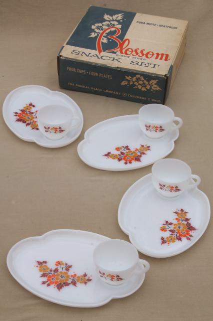 fall flowers vintage milk glass snack sets, Blossom pattern Federal glass in original box
