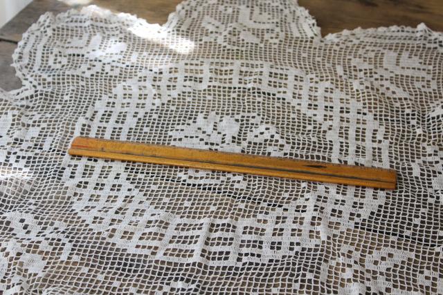 flower crocheted doily or table cover, handmade filet crochet lace antique vintage