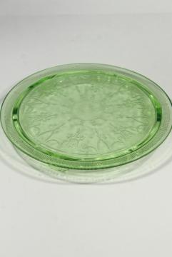footed cake plate vintage Anchor Hocking Cameo green depression glass flat plateau