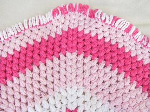 funky vintage crochet hexagon throw rug, 60s vintage pink & white