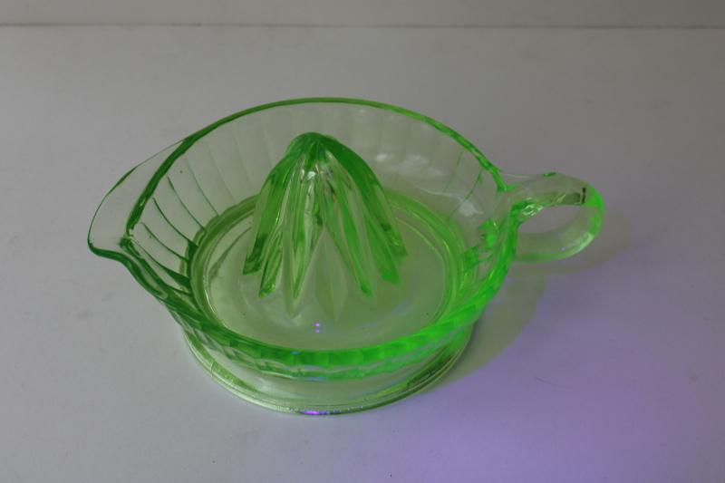 green depression uranium glass reamer juicer, 1930s vintage kitchen glassware