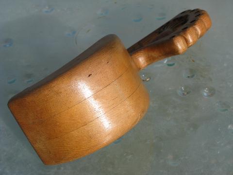 hand carved spruce wood grain scoop, vintage Norway folk art rooster