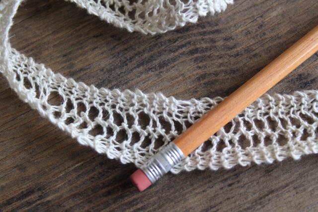 hand knitted lace edging or insertion, antique vintage cotton thread hairpin lace