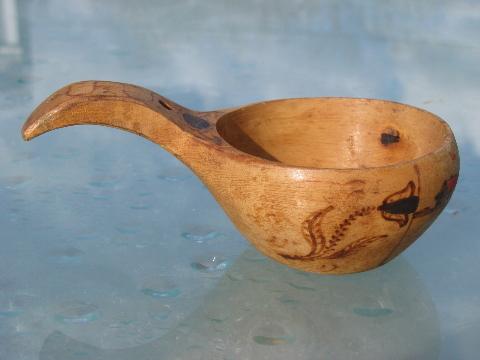 hand painted maple wood grain scoop, vintage Norway folk dipper