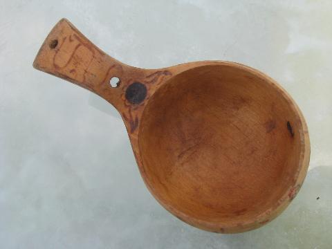 hand painted maple wood grain scoop, vintage Norway folk dipper