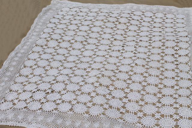 handmade crochet lace bedspread, shabby chic vintage cotton coverlet w/ lacy spider web motifs