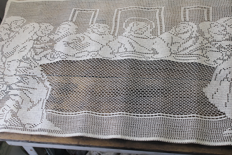 huge crochet lace picture of The Last Supper, vintage church lace Easter wall hanging
