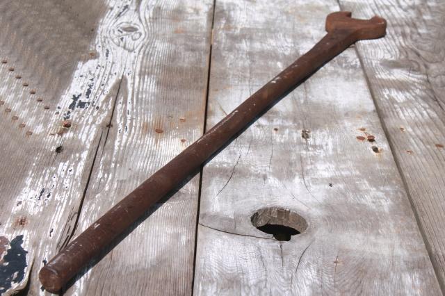 huge primitive old forged iron wrench w/ long handle, antique vintage spud wrench tool