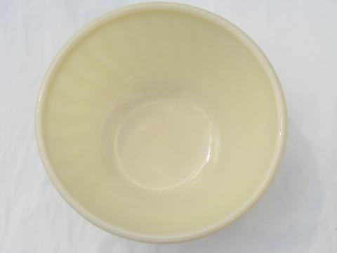 ivory swirl vintage Fire King kitchen glass mixing bowl, swirled ribbed pattern