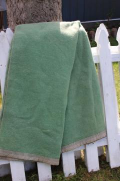 jadite green wool / rayon bed blanket never used, 40s 50s vintage bedding
