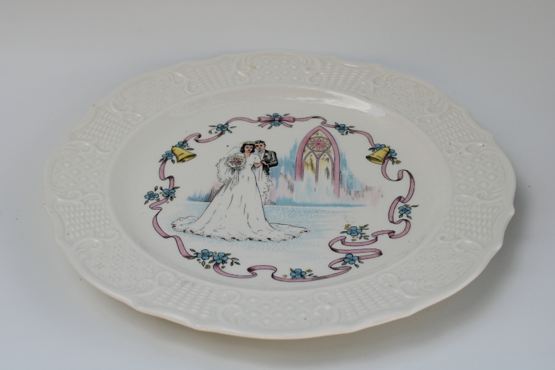 kitschy sweet mid century vintage plate w/ wedding couple bride and groom, wedding or anniversary cake plate
