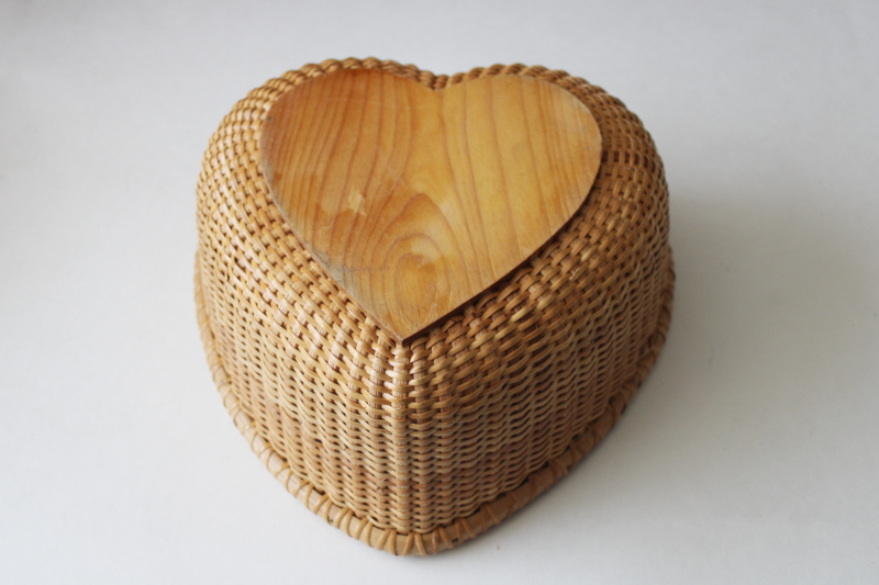 large Nantucket lightship basket, heart shape vintage basket bowl w/ wood bottom