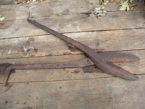 large antique tin snips / metal shears blacksmith's anvil hardy tool