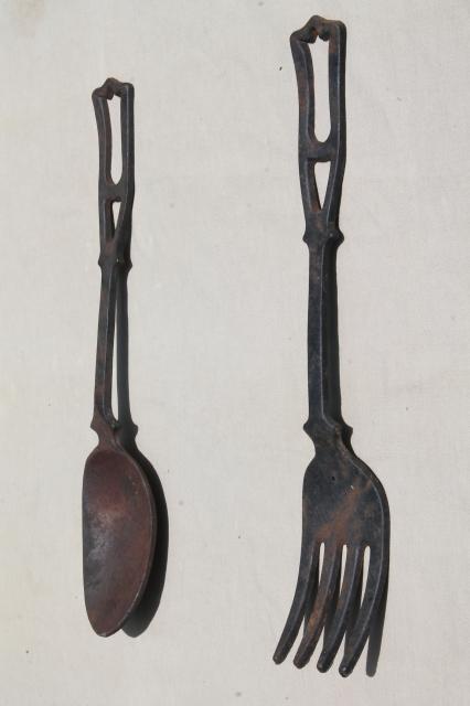 large fork & spoon vintage cast iron metal wall art, kitchen or restaurant sign plaques