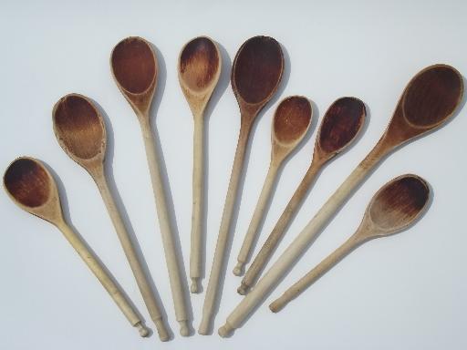 large lot of vintage wood spoons, primitive old wooden kitchen utensils