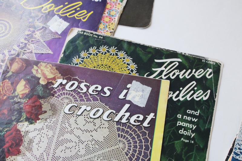 large lot vintage needlework booklets, thread crochet lace patterns doilies edgings